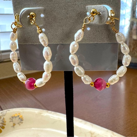 SALE!!! Rice Pearl Hoop Earrings with Bead or Crystal Accent - Picture 9 of 12